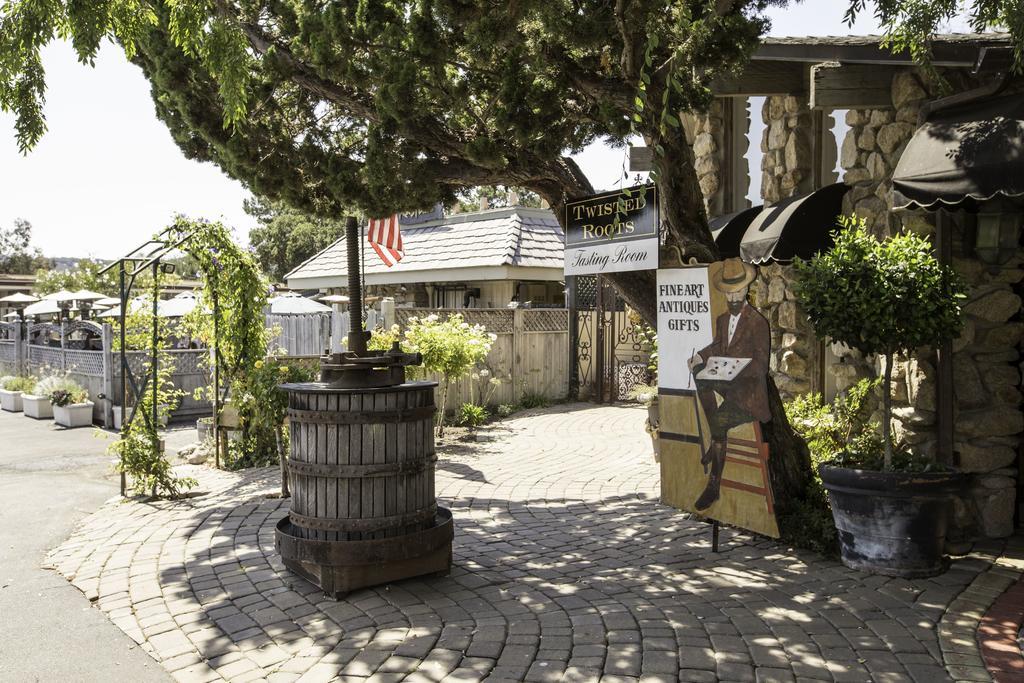 The Blue Sky Lodge Carmel Valley Exterior photo